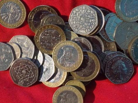 Uniwersalny dochód podstawowy, rewolucją w królestwie brytyjskim